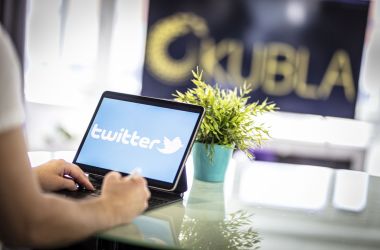 Twitter yhteisön rakentaminen