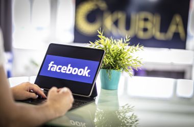 Facebook termit haltuun!