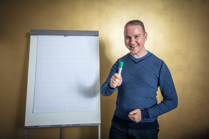 Somemainonnan ammattilaiseksi?