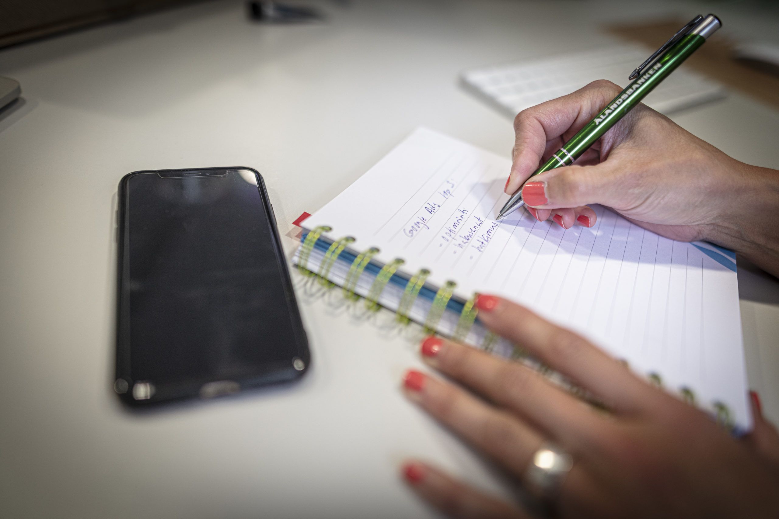 avainsanatutkimus googe-ads mainonnan apuna